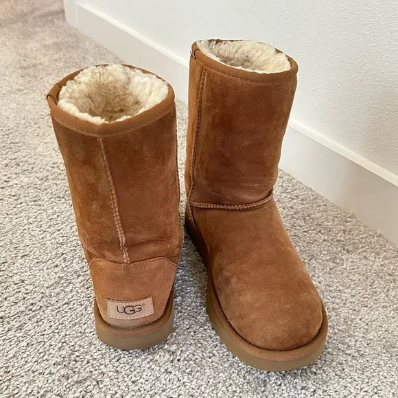 UGG | Shoes | Ugg Chestnut Classic Ii Boots | Poshmark display picture 2